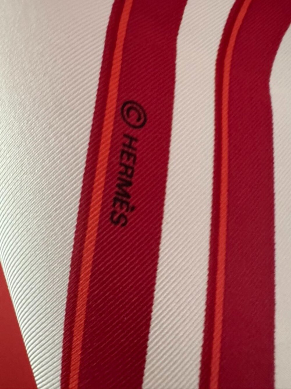 Hermès Brides de Gala Carre 90 - Red and White Equestrian Scarf - Picture 4 of 10